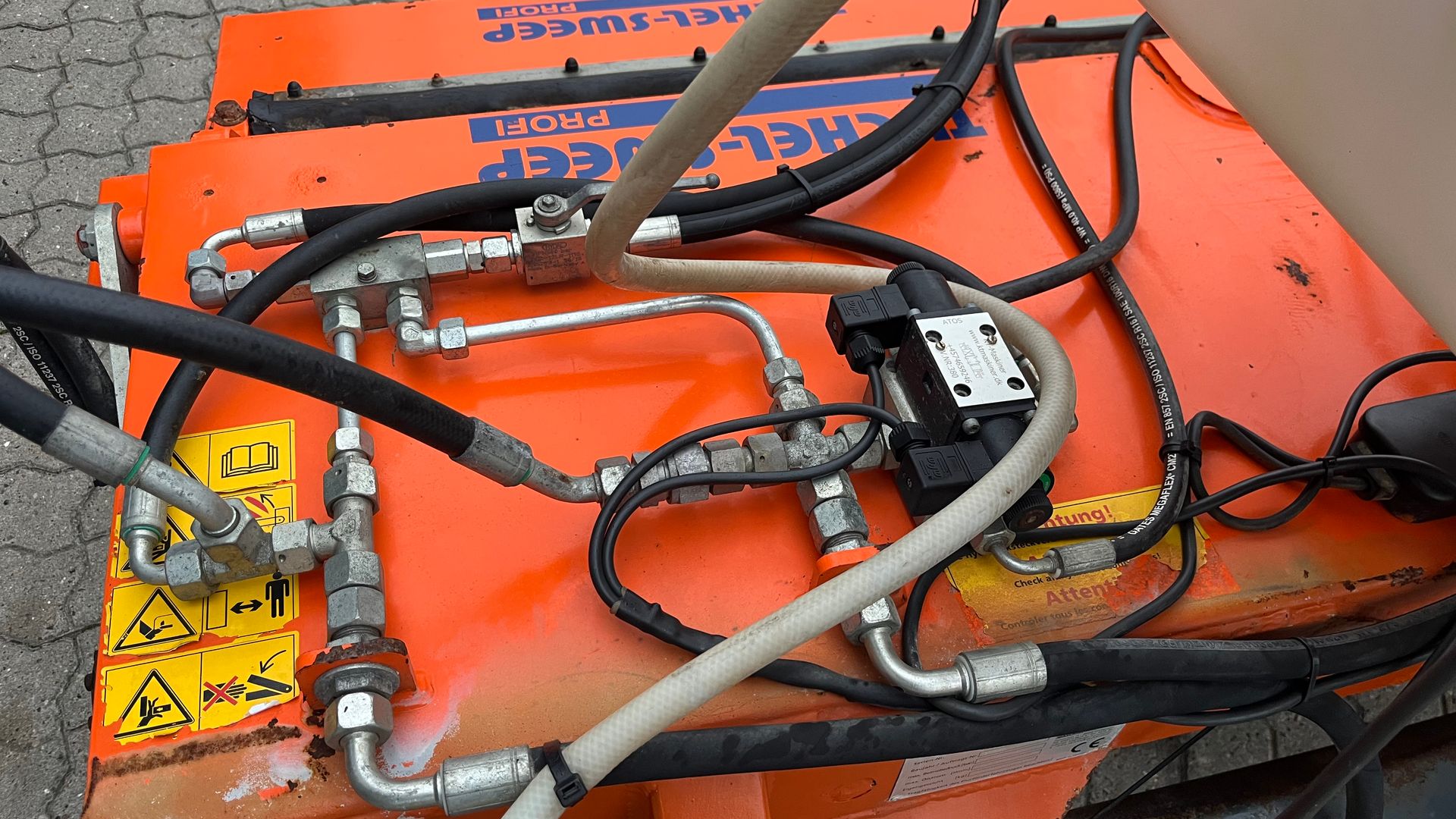 Tuchel profi 600 - 230 Med opsamler og vand anlæg.