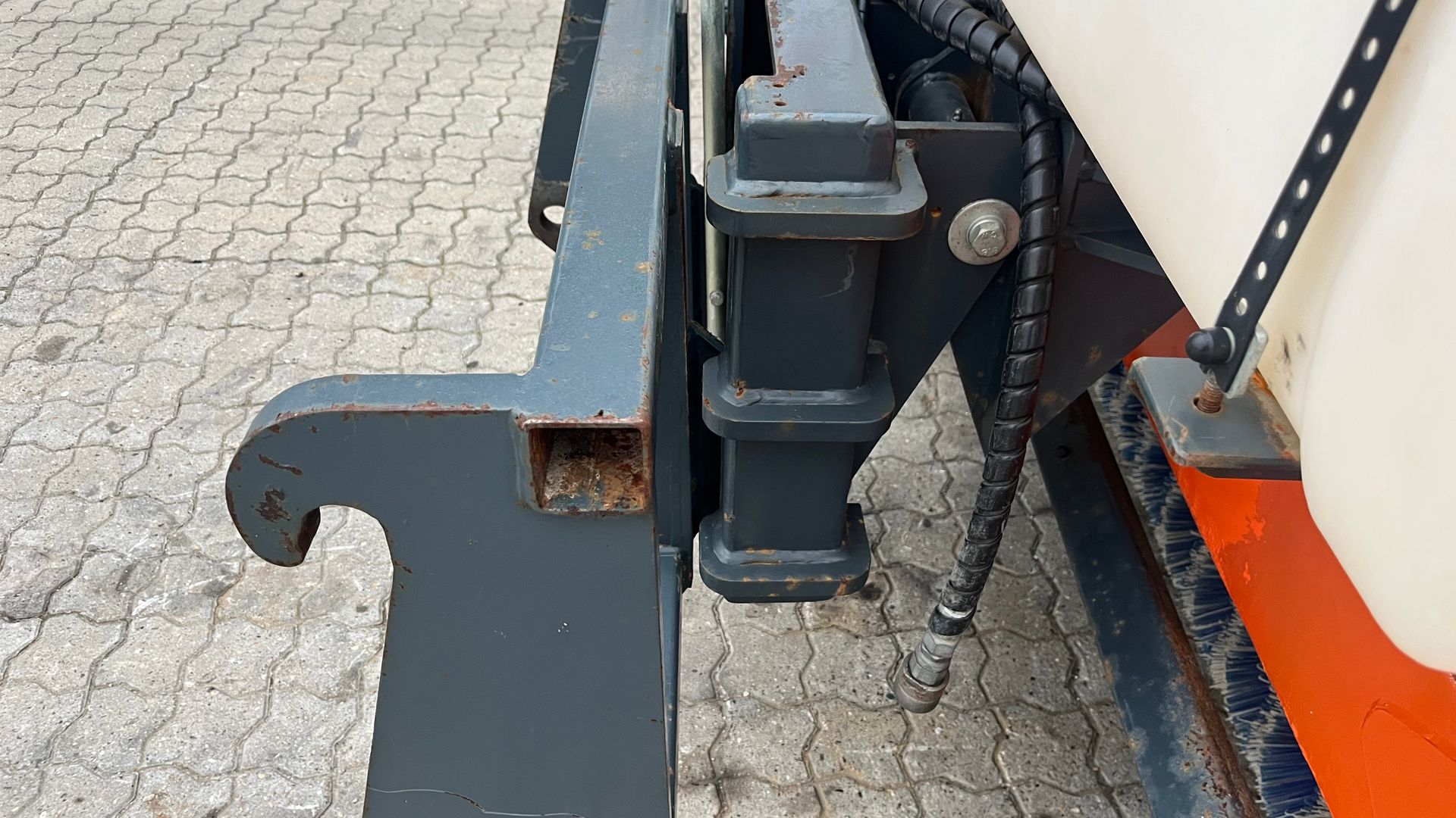 Tuchel profi 600 - 230 Med opsamler og vand anlæg.