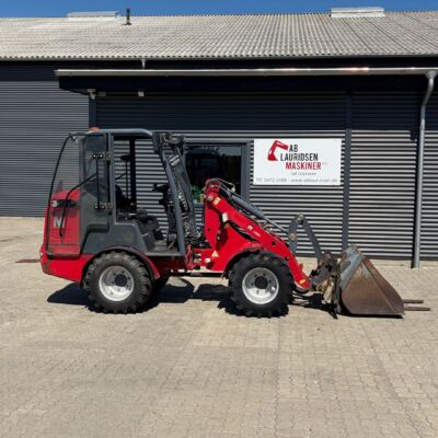 VM Loader 1036LXC m/lukket kabine