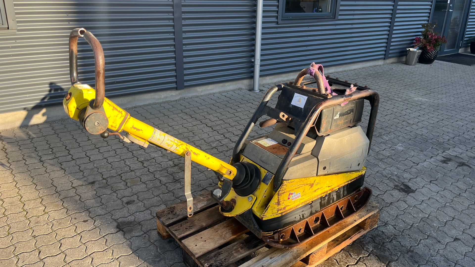 Wacker DPU5045H 400kg frem/bak Diesel plade med elsart