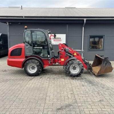 Weidemann 2080 Lukket Kabine Skovl Og Gafler